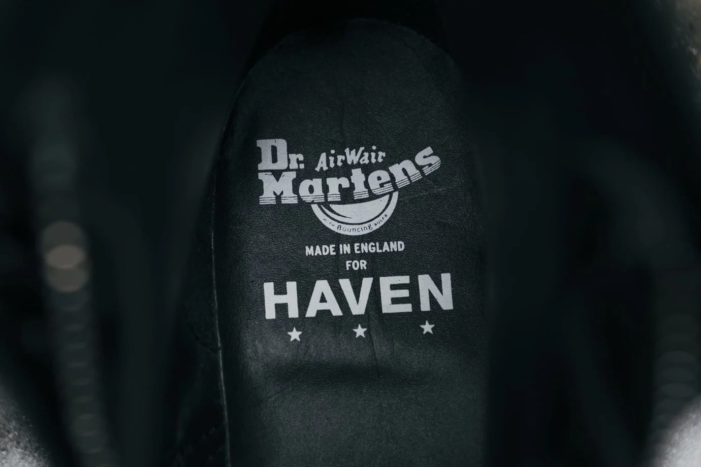dr martens iconic