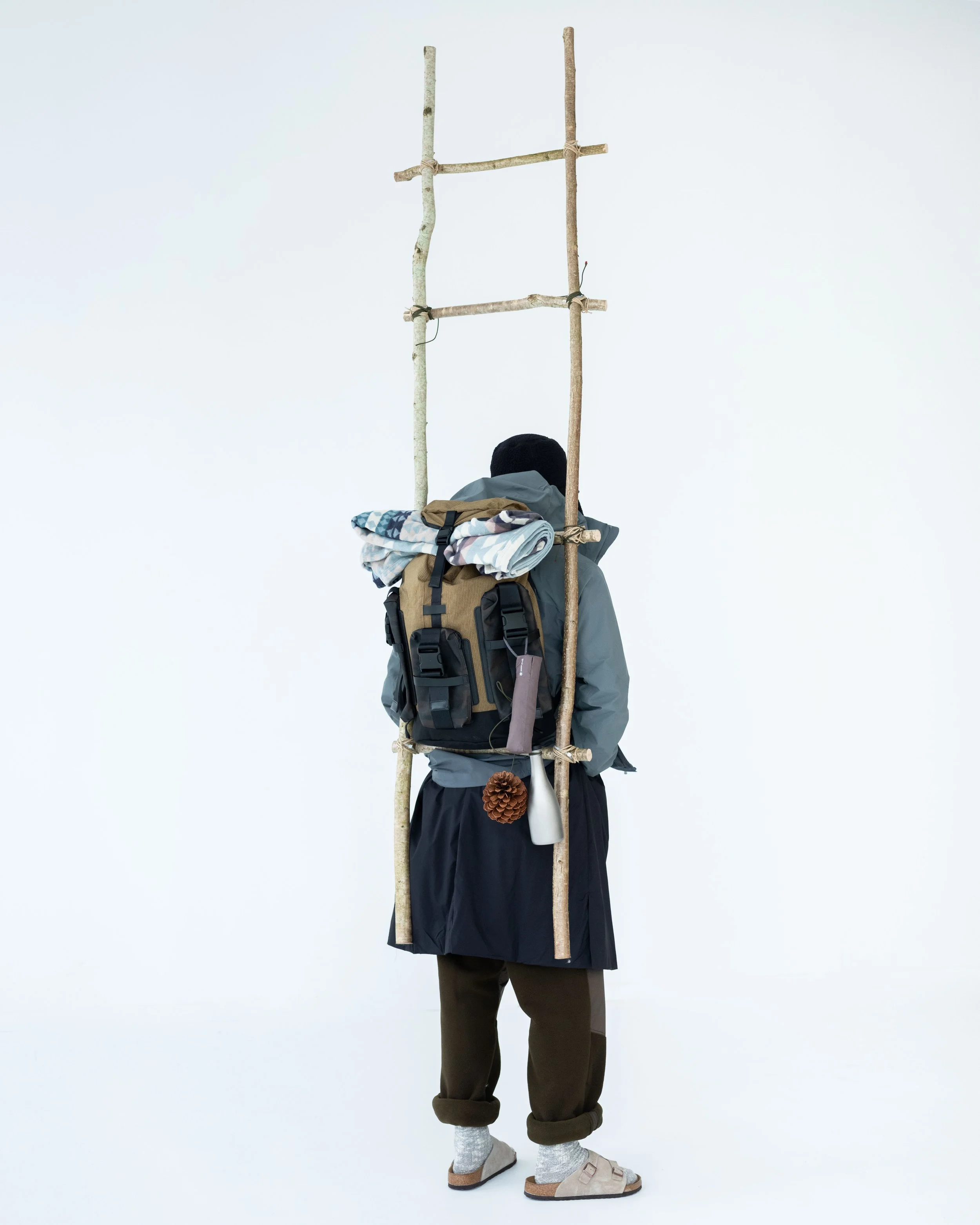 EDITORIAL | HHV by eye_C