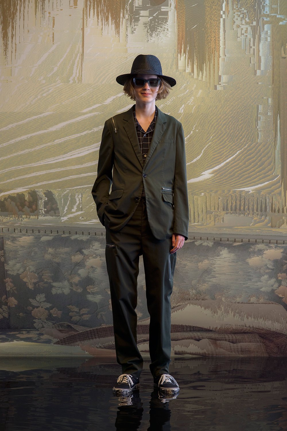 UNDERCOVER Pays Homage to Pink Floyd for Spring/Summer '23 UNDERCOVER Pays Homage to Pink Floyd for Spring/Summer '23