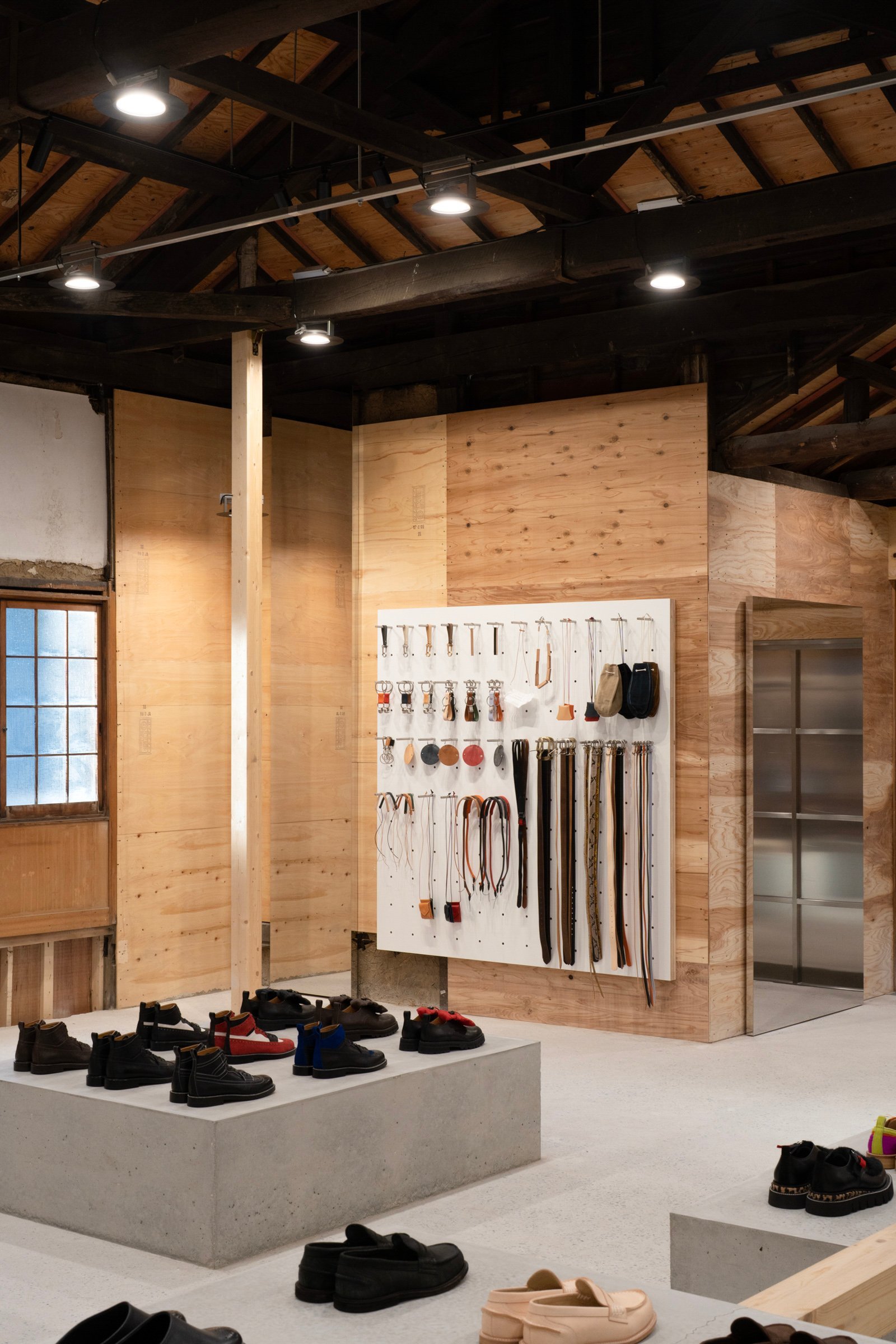 Hender Scheme Launches Flagship Store in Osaka
