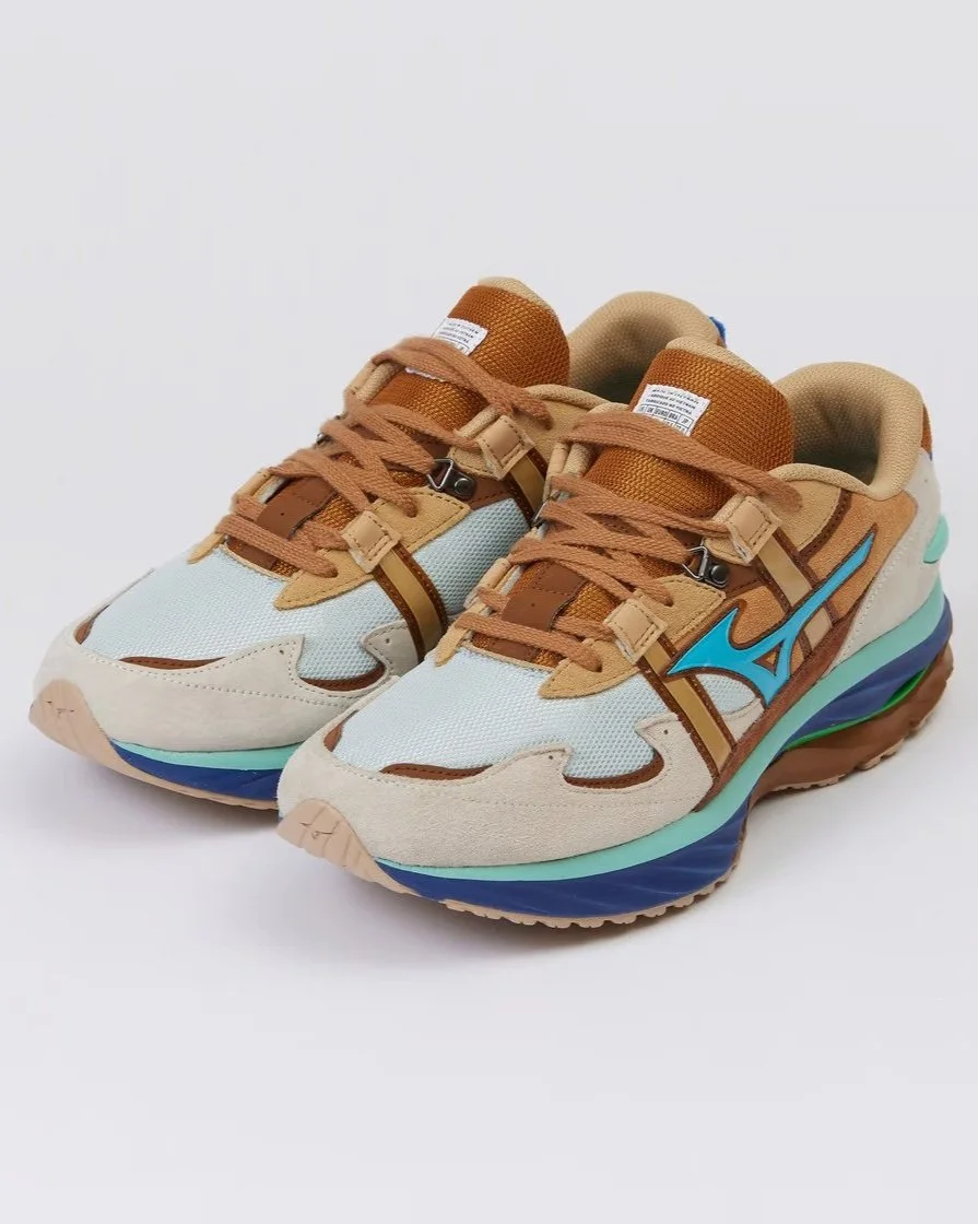 MIZUNO and DIGAWEL Unveil the WAVE RIDER β Silhouette for Spring