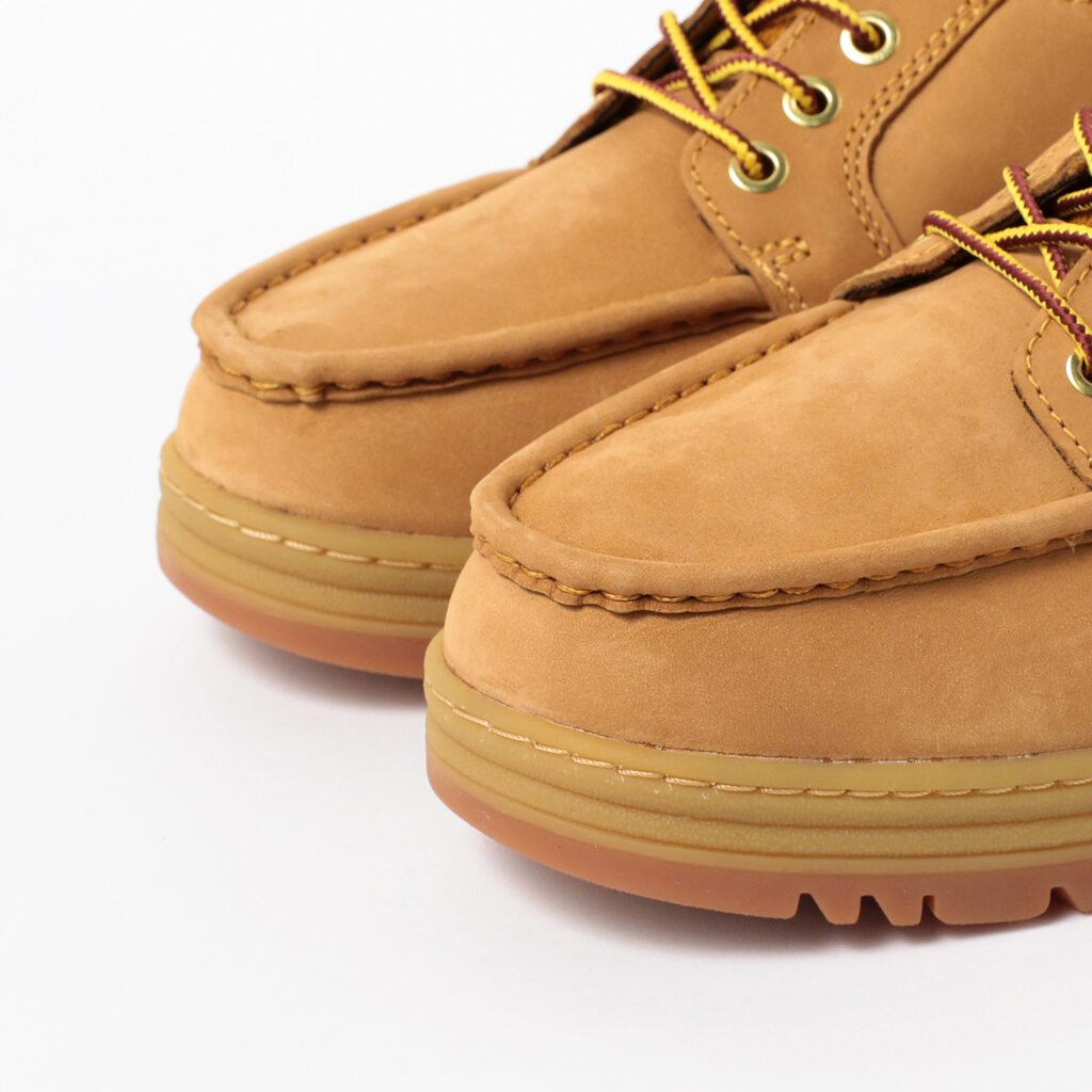 BEAMS Dives Into the Timberland Archive for 'MOC TOE BEAMS Dives Into the Timberland Archive for 'MOC TOE