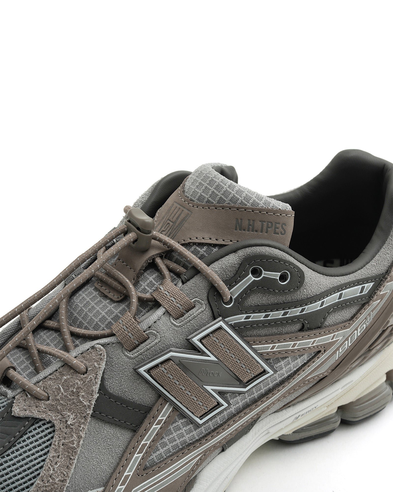 N.HOOLYWOOD, New Balance and INVINCIBLE Take on the M1906NIH N.HOOLYWOOD, New Balance and INVINCIBLE Take on the M1906NIH