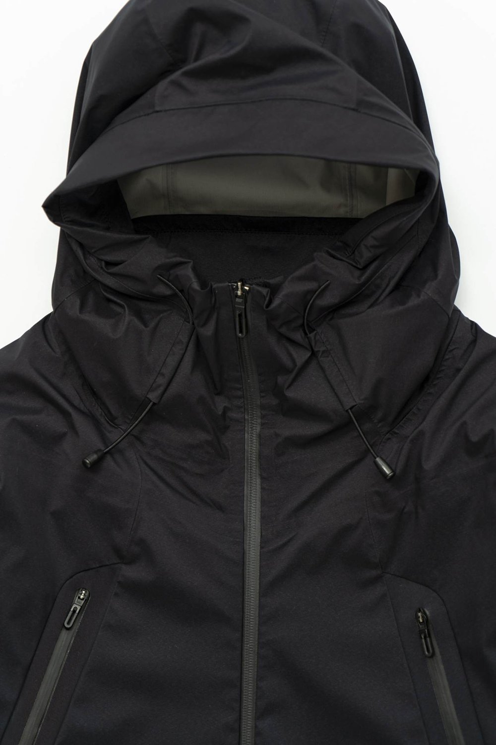 The Oversized CREAS Jacket by DESCENTE ALLTERRAIN for The Oversized CREAS Jacket by DESCENTE ALLTERRAIN for