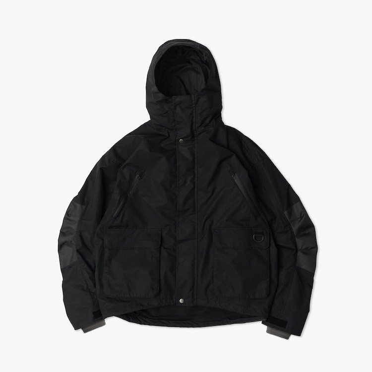 UNTRACE Produces a Highly-Limited 3L Shell Jacket — eye_C UNTRACE Produces a Highly-Limited 3L Shell Jacket — eye_C