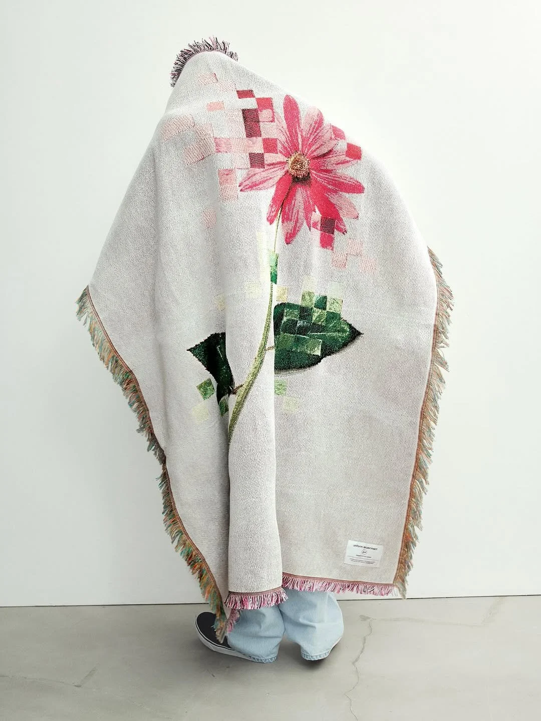 uniform experiment Taps Art Director Yuni Yoshida and