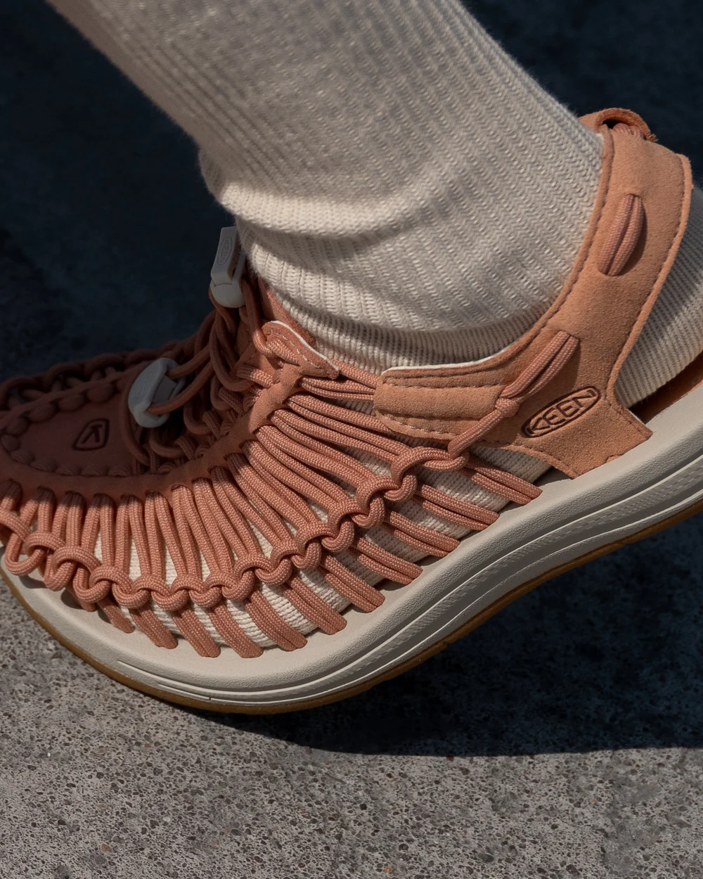 uneek sneaker