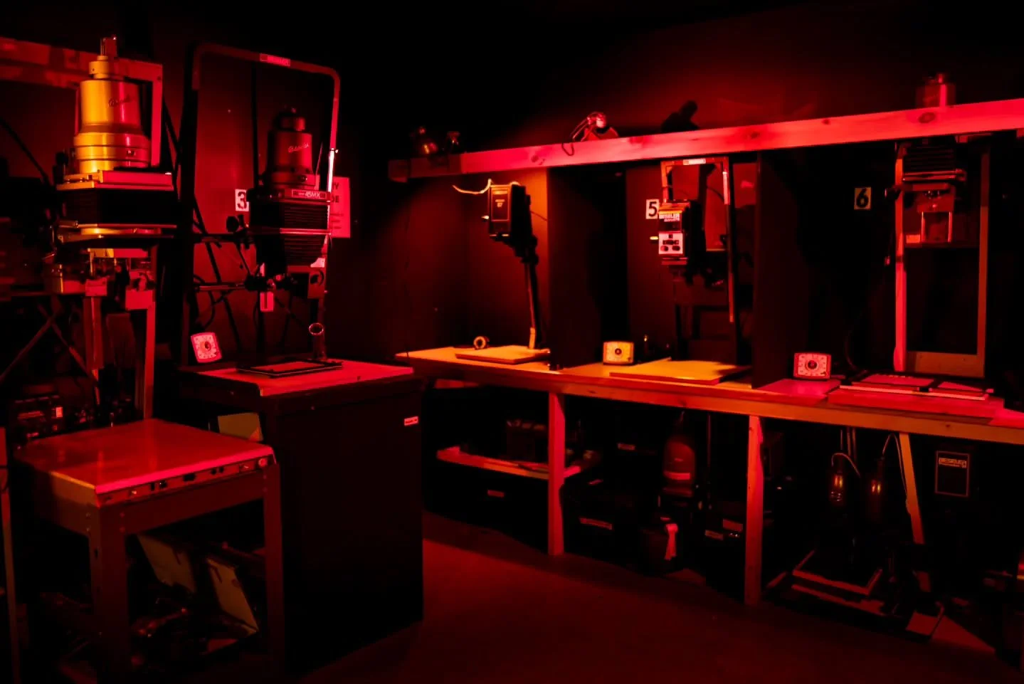 After working since the beginning of the year to organize, clean out, and generally rehab the darkroom at @wrcraftcenter , it is ready to reopen to the public this weekend at Open Studios.

Catch me there Saturday and Sunday 10a-5p 📷

It's almost my