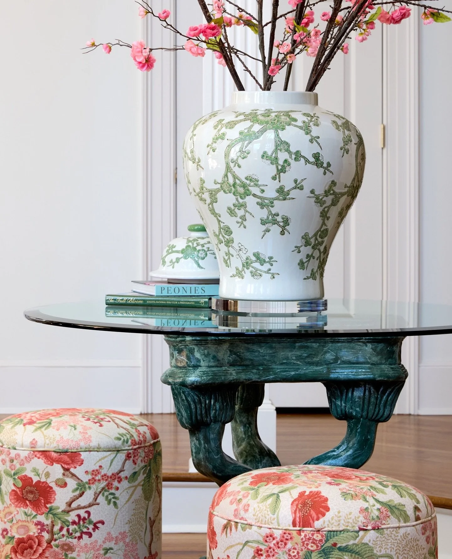 Spring florals with a purpose. 🌸⁠
⁠
These custom stools&mdash;designed by Ami and upholstered in a beautiful floral from Colefax &amp; Fowler&mdash;add both color and function to the space.⁠
⁠
Extra seating is one of our favorite ways to fill a room