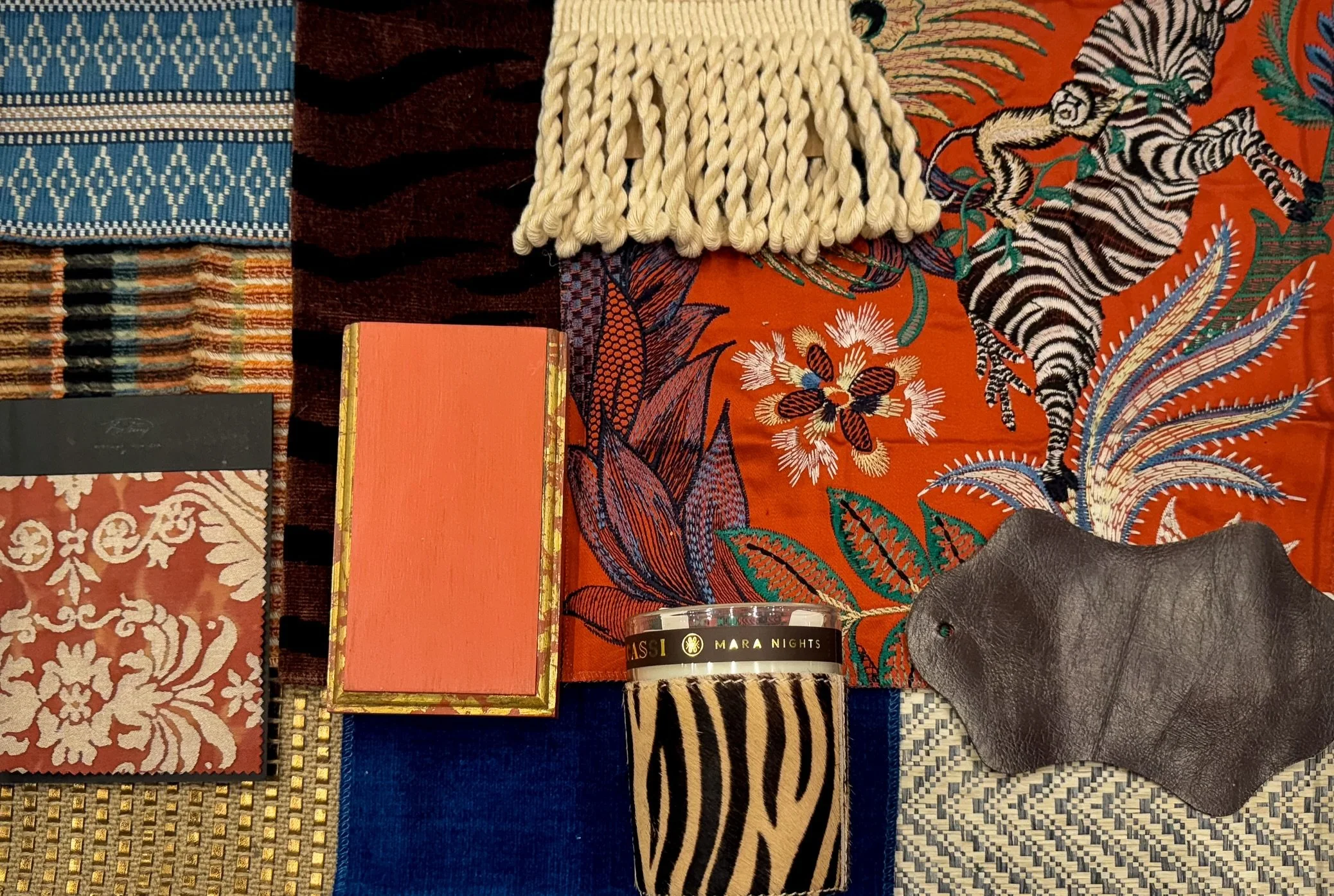 Flat Lay Friday &mdash; straight from @darianasantayygo&rsquo;s creative mind to your feed. ✨ ⁠
⁠
Two words set the tone: moody and exotic. From there, a specialty finish sparked it all &mdash; layered with rich jewel-toned velvets, intricate embroid