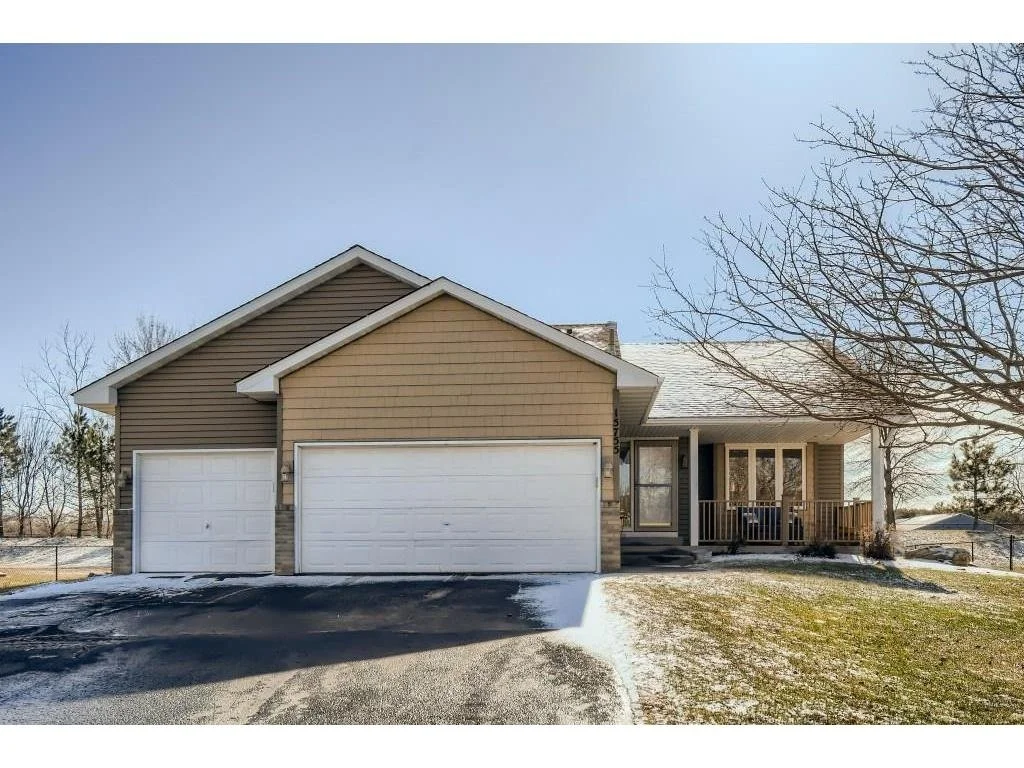 15755 Foxhill Avenue N, Hugo, MN 55038