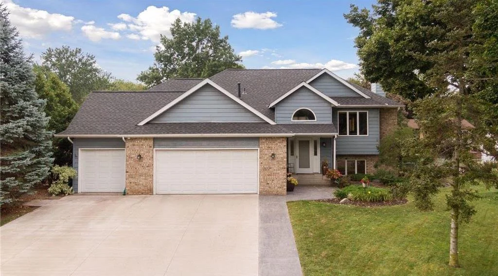 2901 Valento Lane, Little Canada, MN 55117