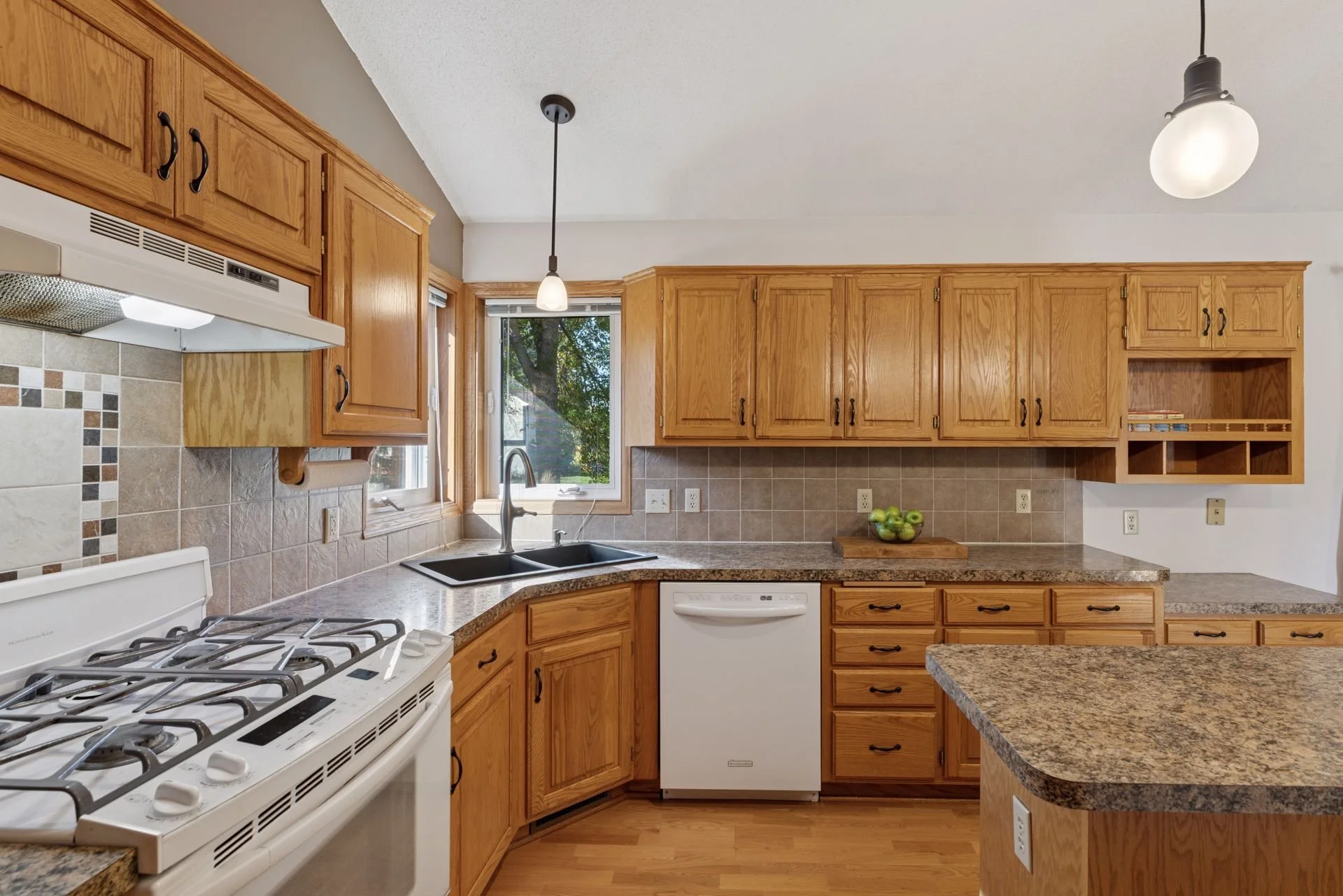 6465 West Shadow Lake Drive - Spacecrafting - 0016.jpg