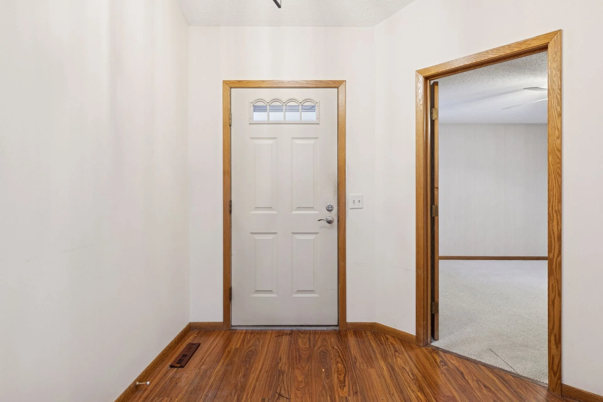 2684 Lake Court Drive - Spacecrafting - 0005.jpg