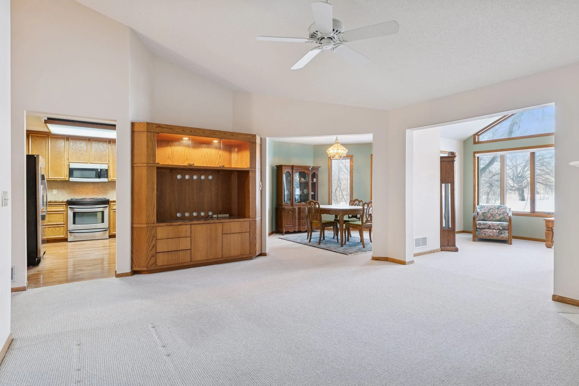 2684 Lake Court Drive - Spacecrafting - 0011.jpg