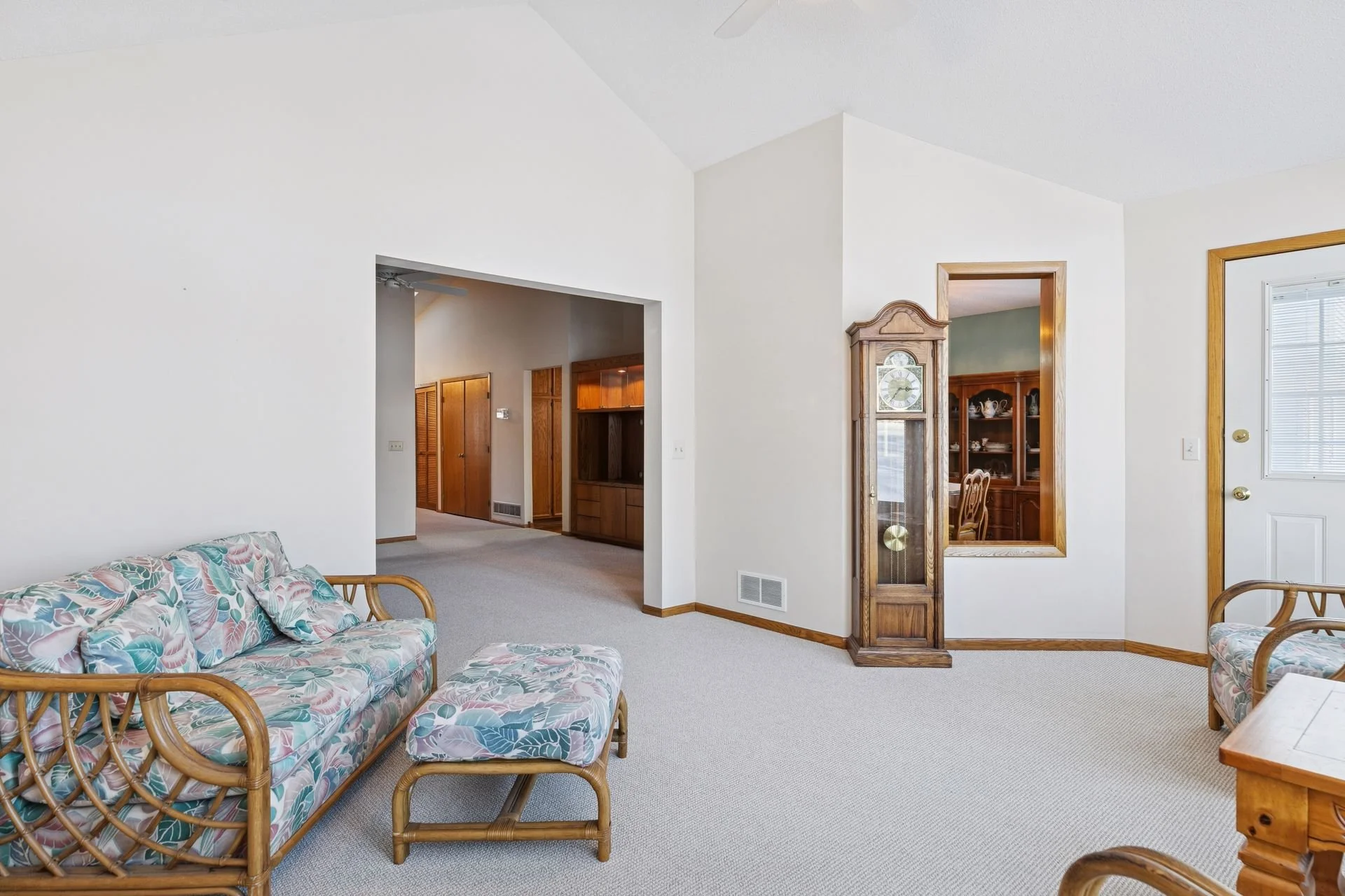 2684 Lake Court Drive - Spacecrafting - 0013.jpg