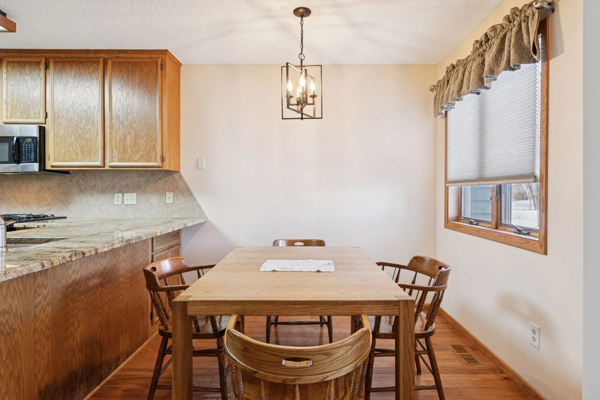 2684 Lake Court Drive - Spacecrafting - 0021.jpg