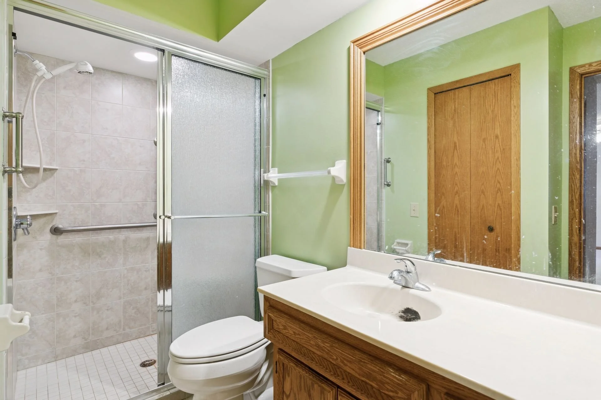 2684 Lake Court Drive - Spacecrafting - 0030.jpg