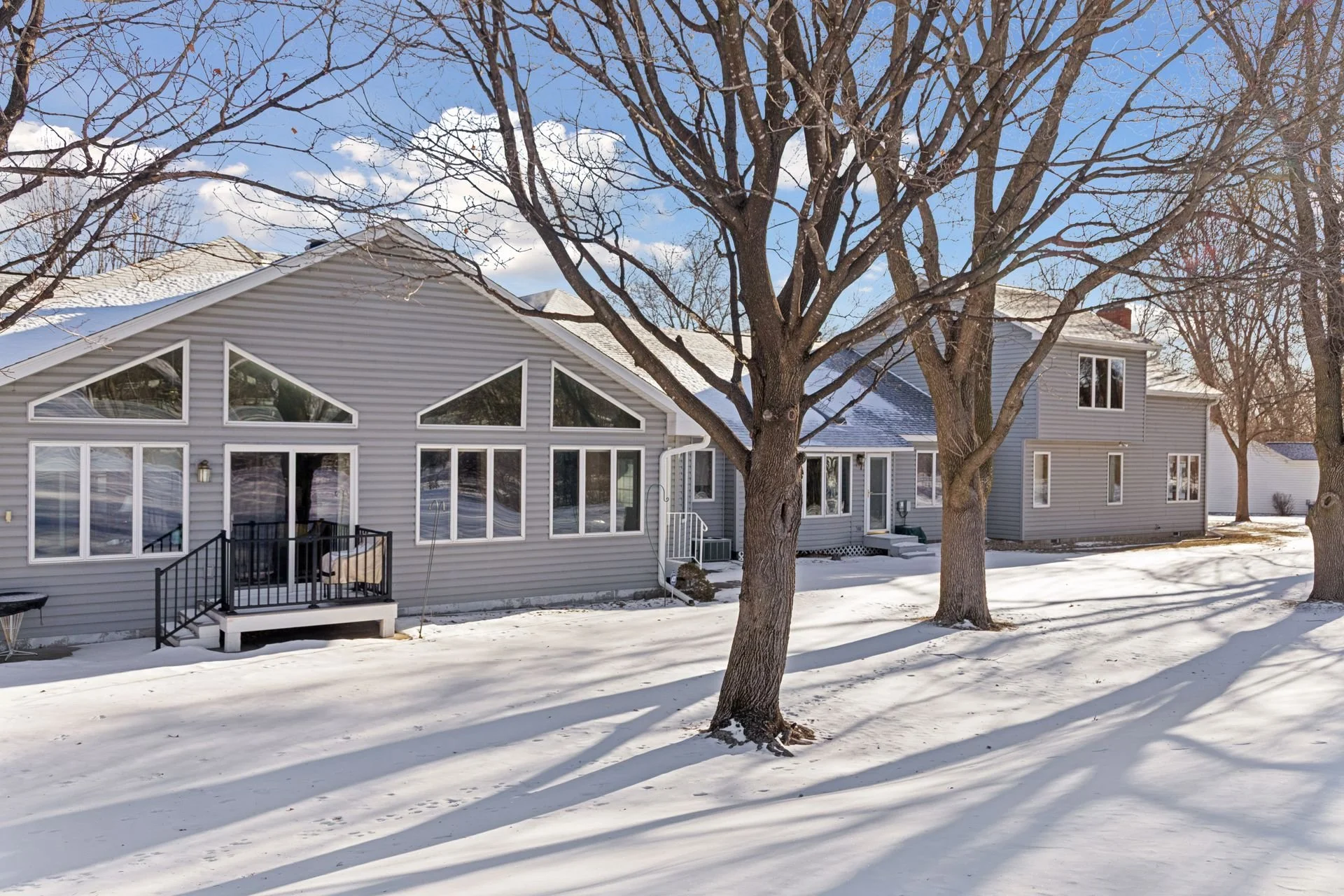 2684 Lake Court Drive - Spacecrafting - 0035.jpg