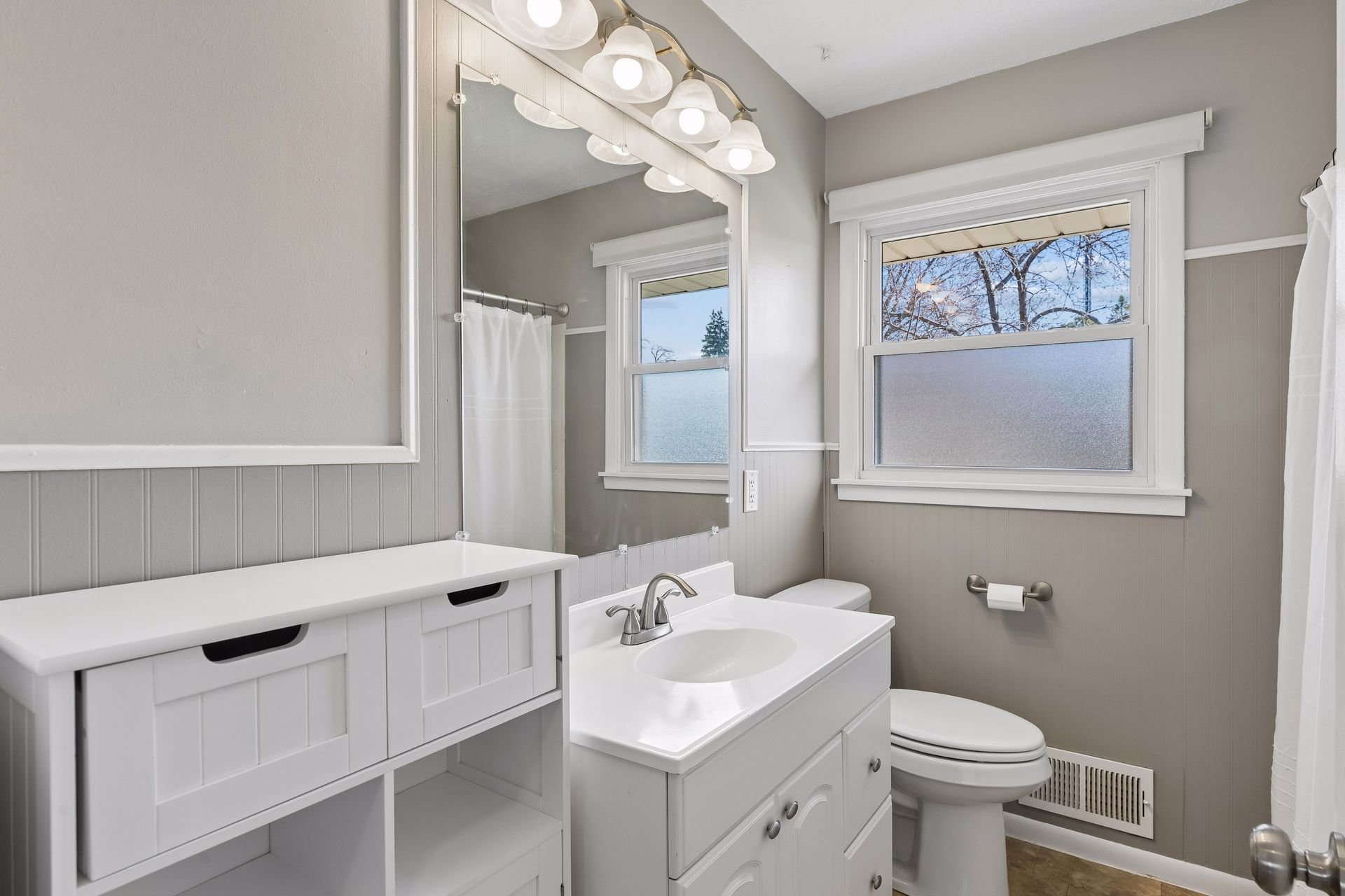 1713 Independence Avenue South - Spacecrafting - 0018.jpg