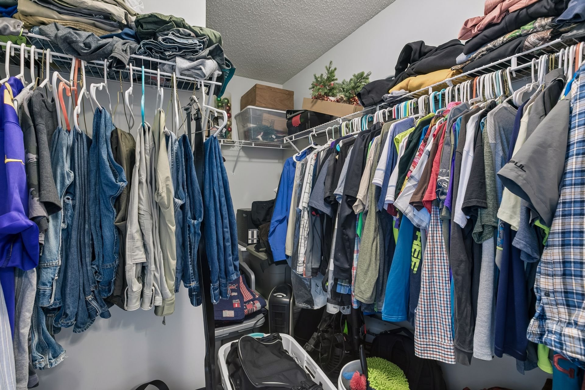 4810 149th Street North - Spacecrafting - 0019.jpg