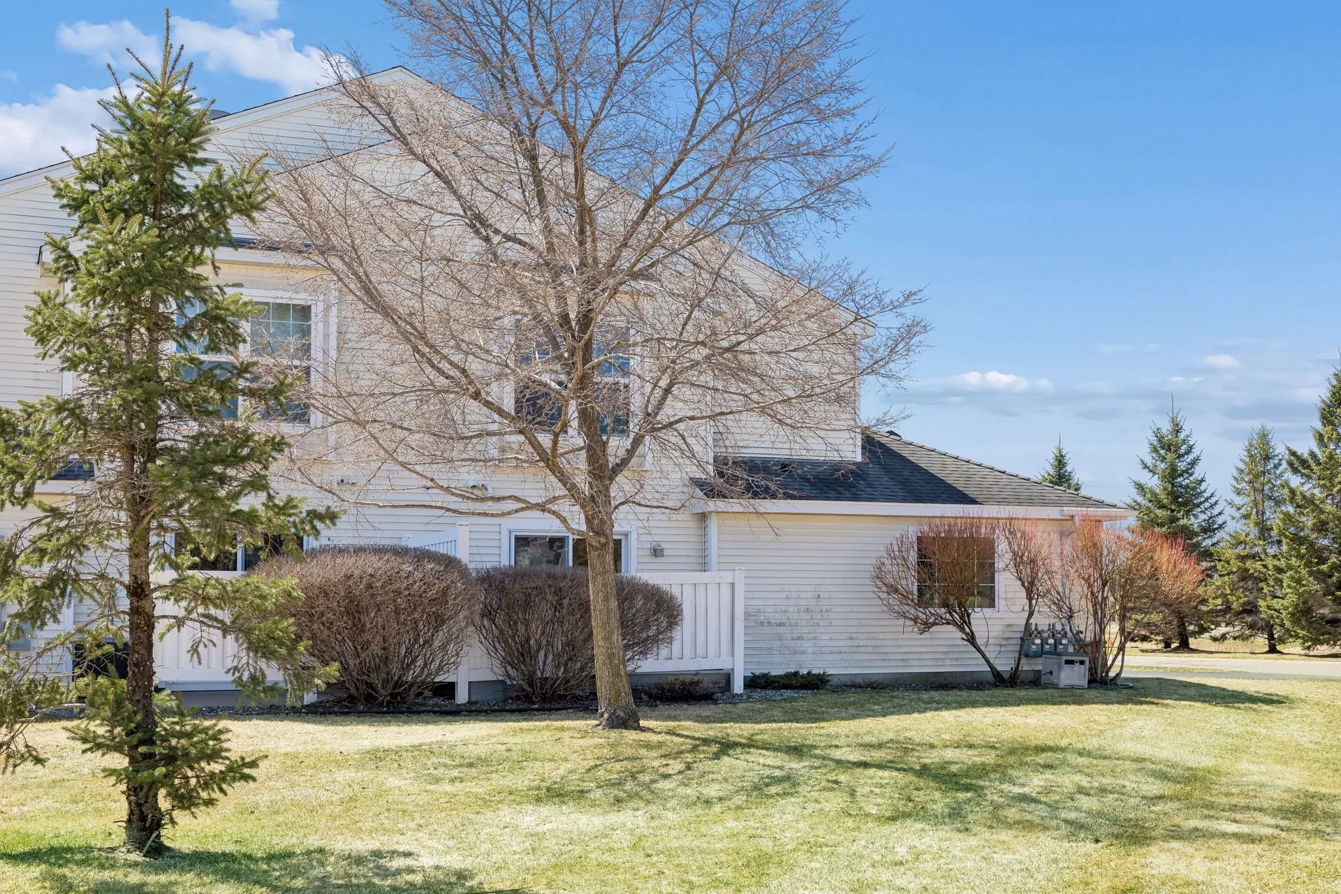 4810 149th Street North - Spacecrafting - 0034.jpg