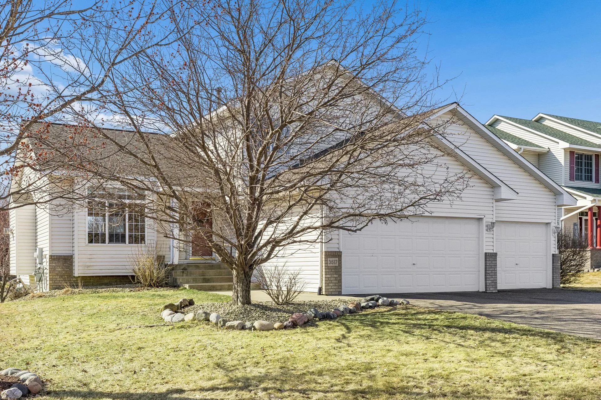 3517 99th Avenue North - Spacecrafting - 0001.jpg