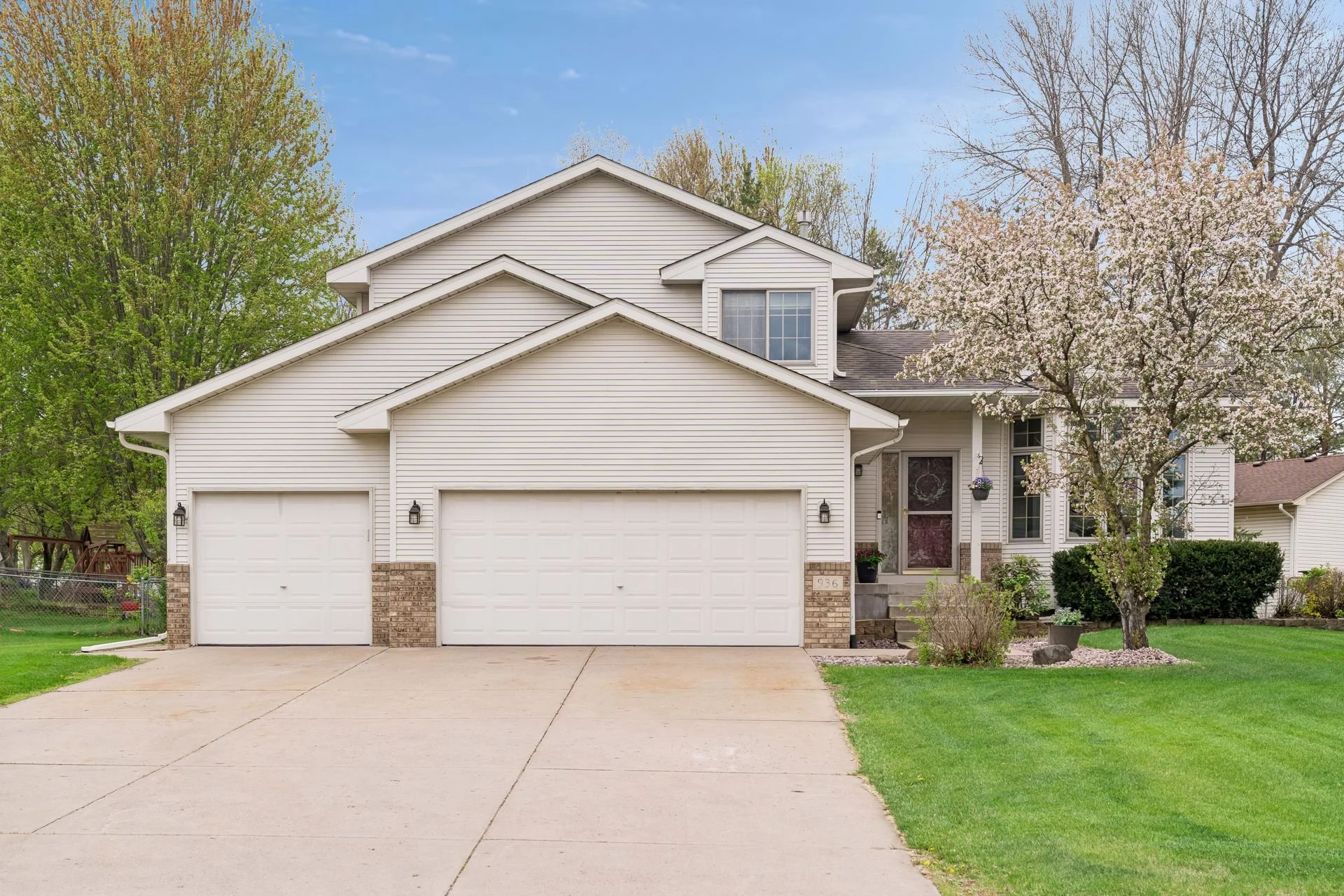936 143rd Avenue NW, Andover, MN 55304 - SOLD