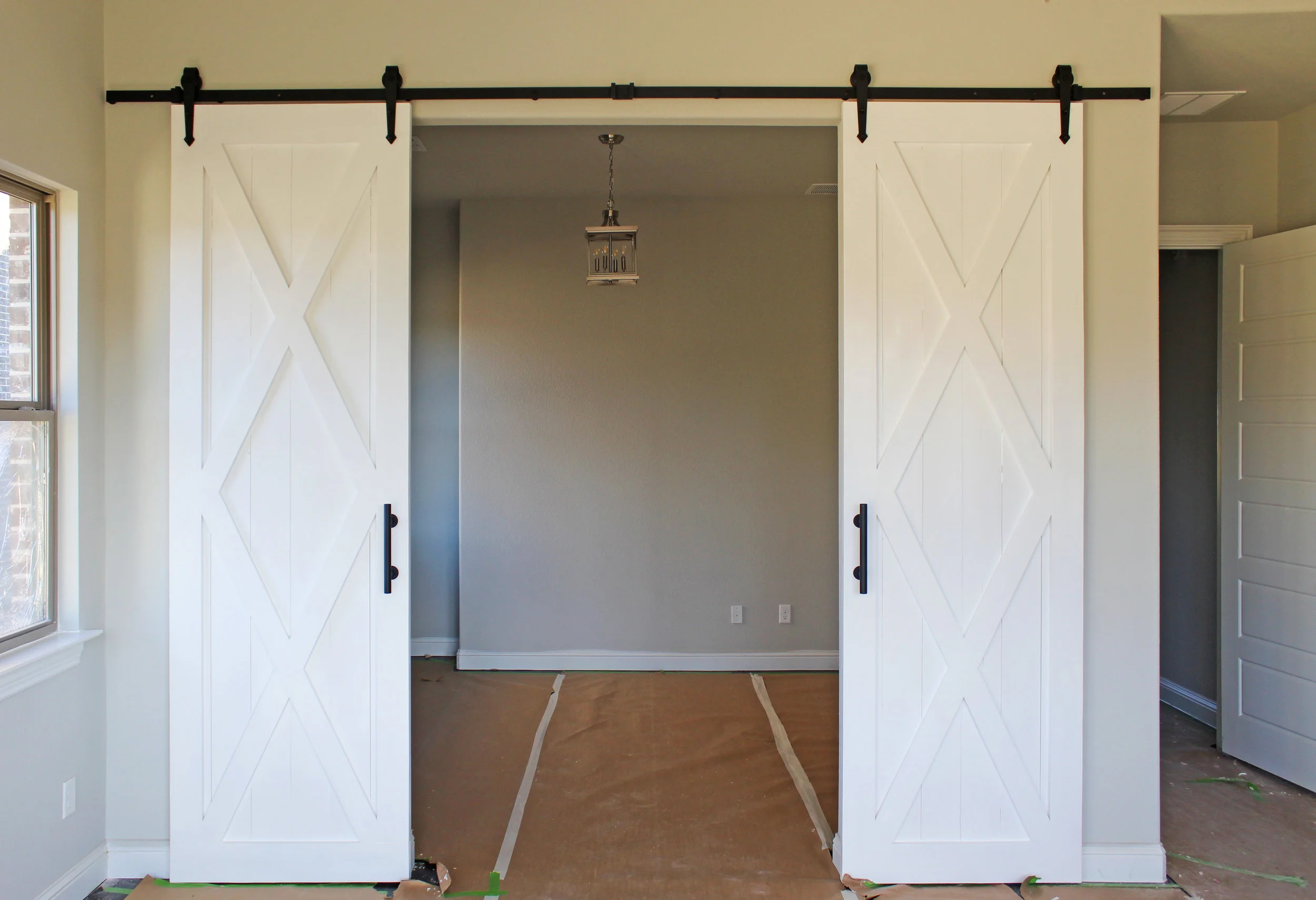 Double X With Border Barn Doors