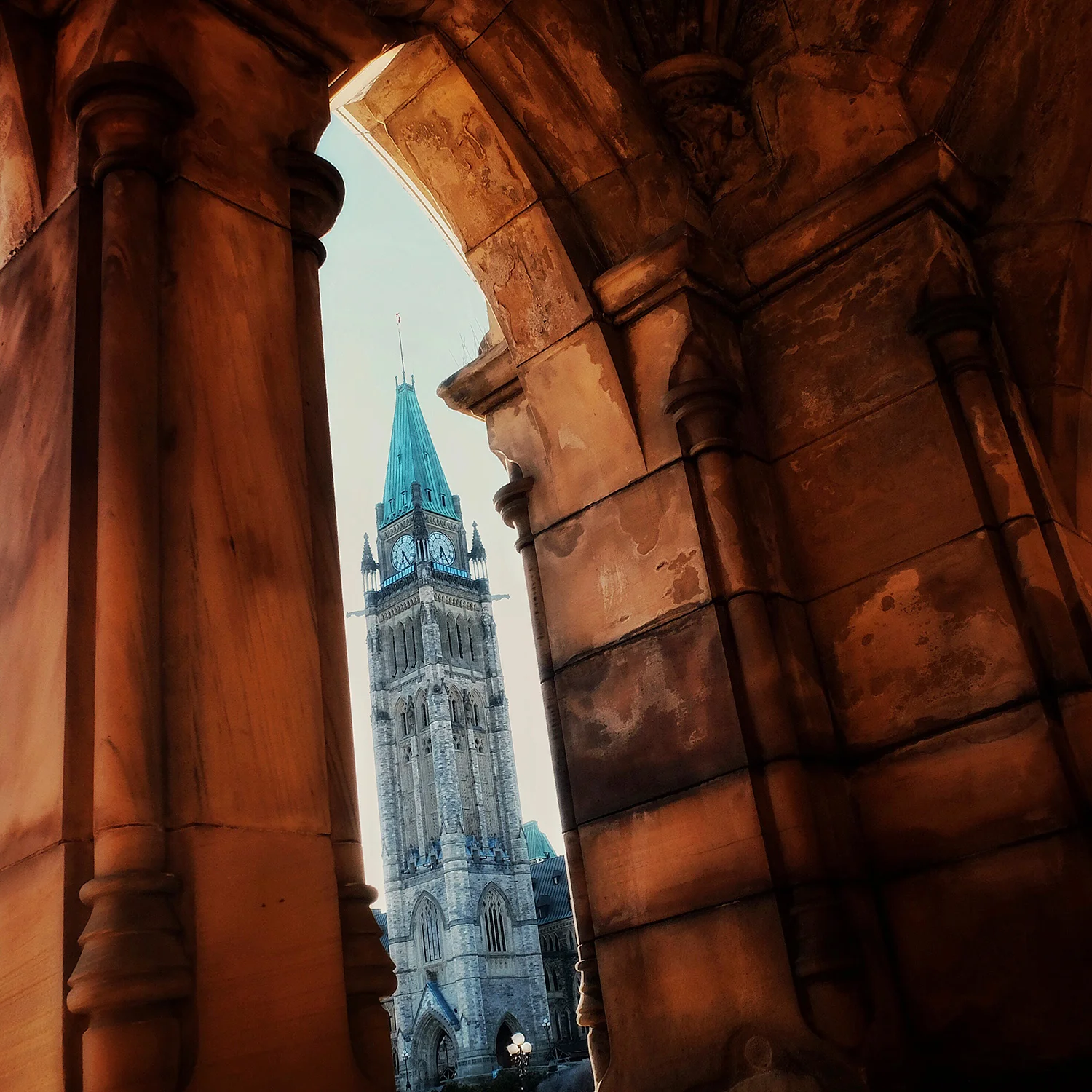 loveOttawa_PeaceTower2_web.jpg