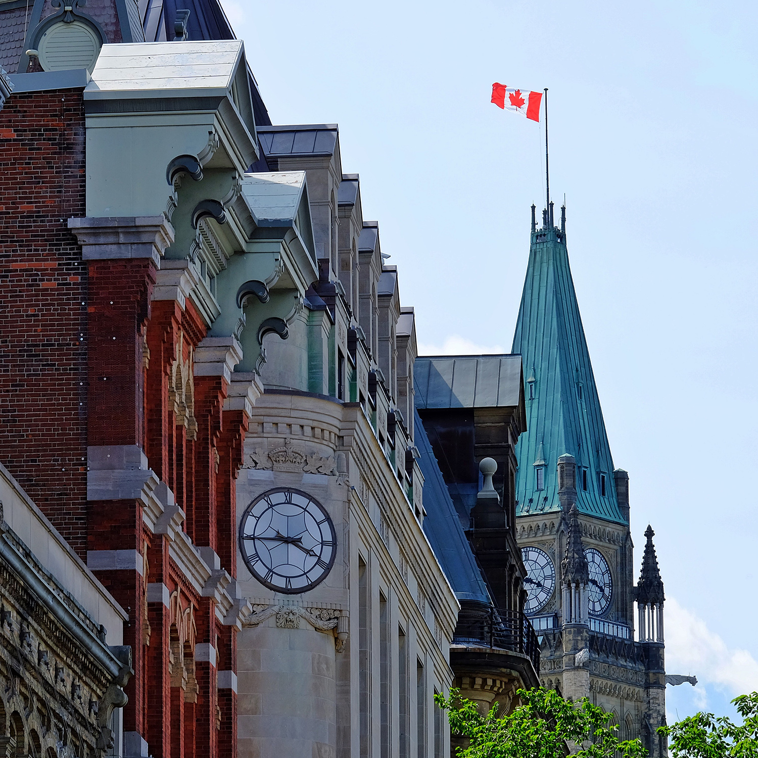 loveOttawa_DowntownSkylineTightweb.jpg