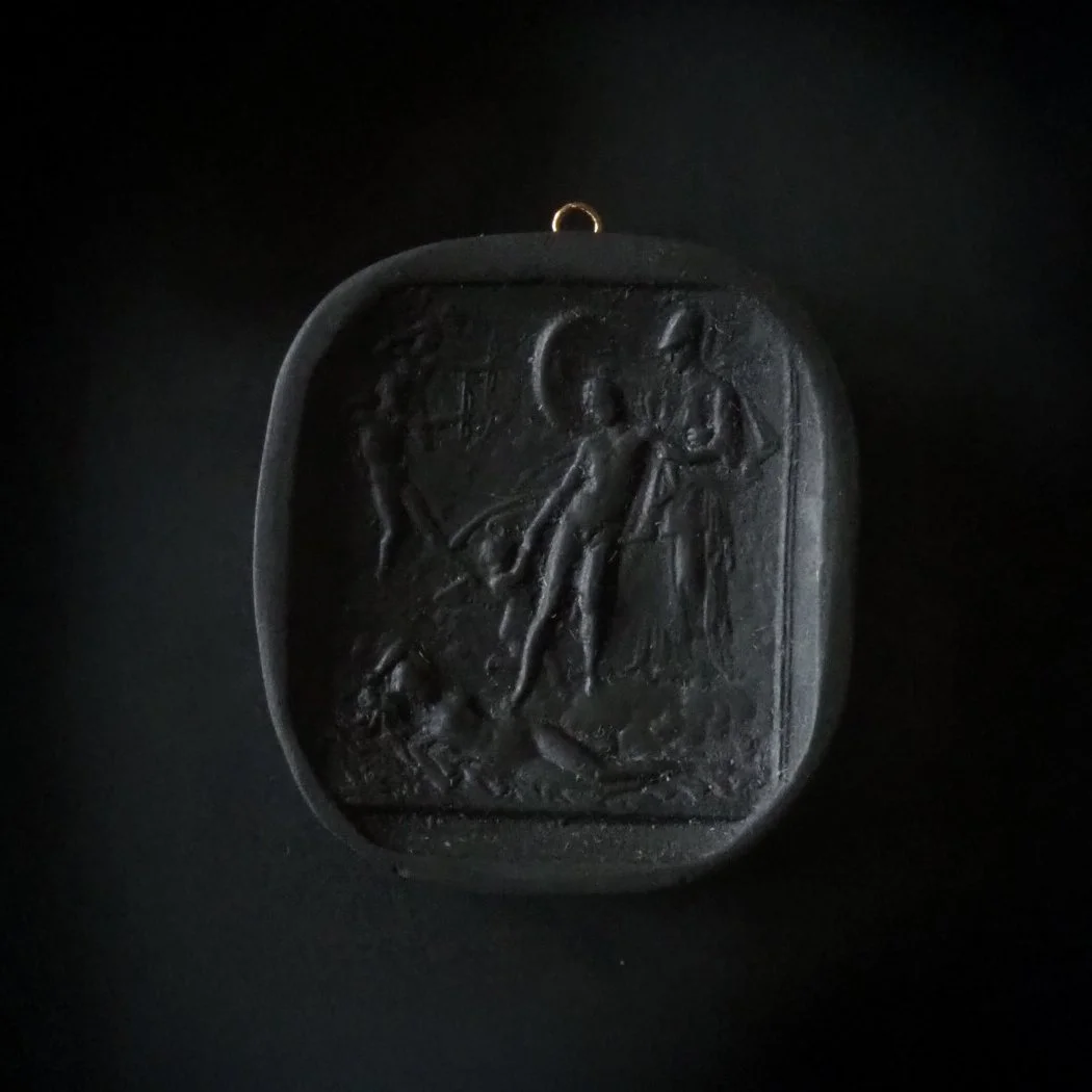 blk minerva pendant.jpg