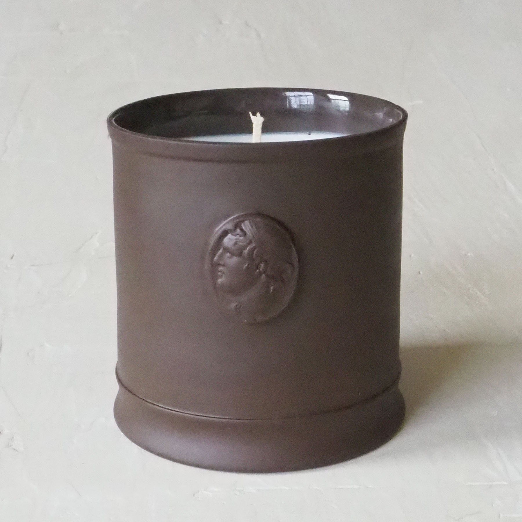 Brown Apollo Cameo Vessel Candle Scent No. 2 Black Iris, Sandalwood, Violet Blossom