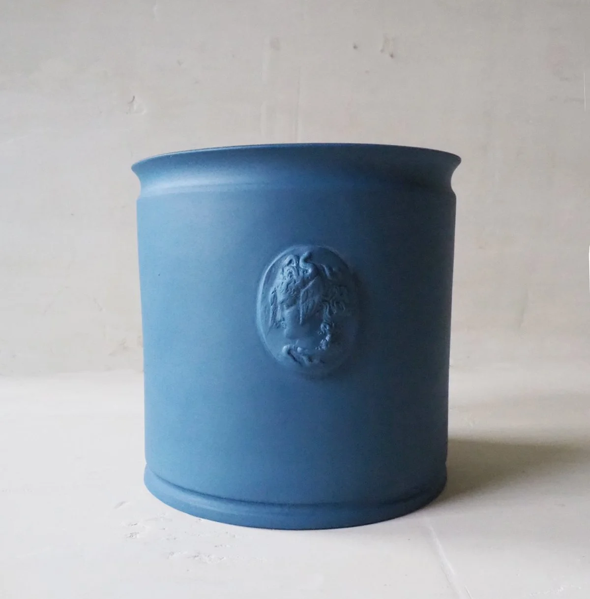 BLUEMEDCROCK.jpg