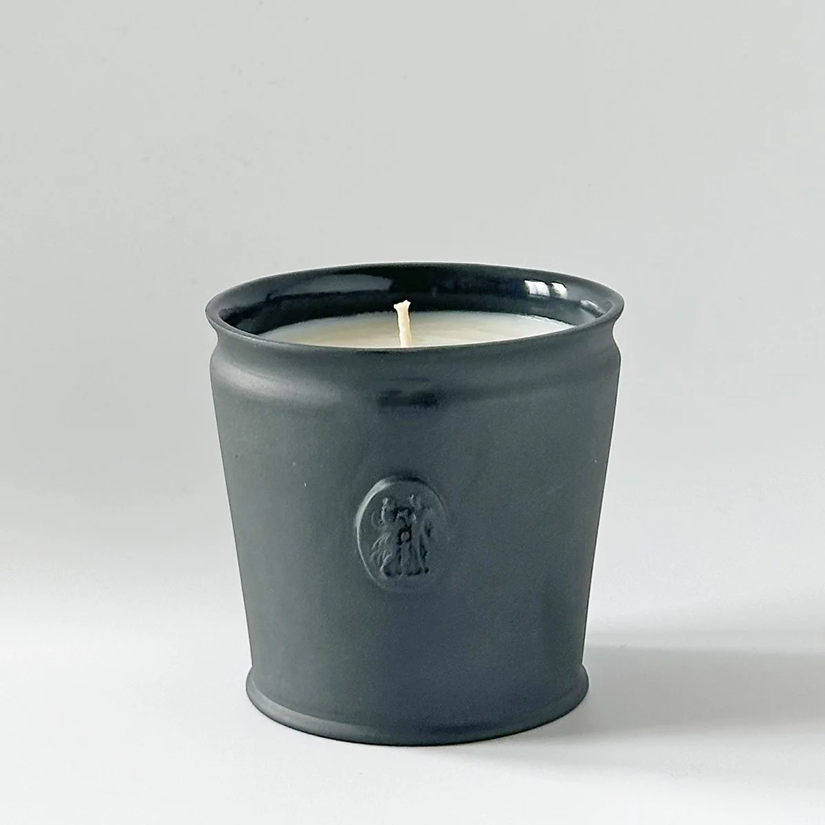 famlycandleblack.jpg