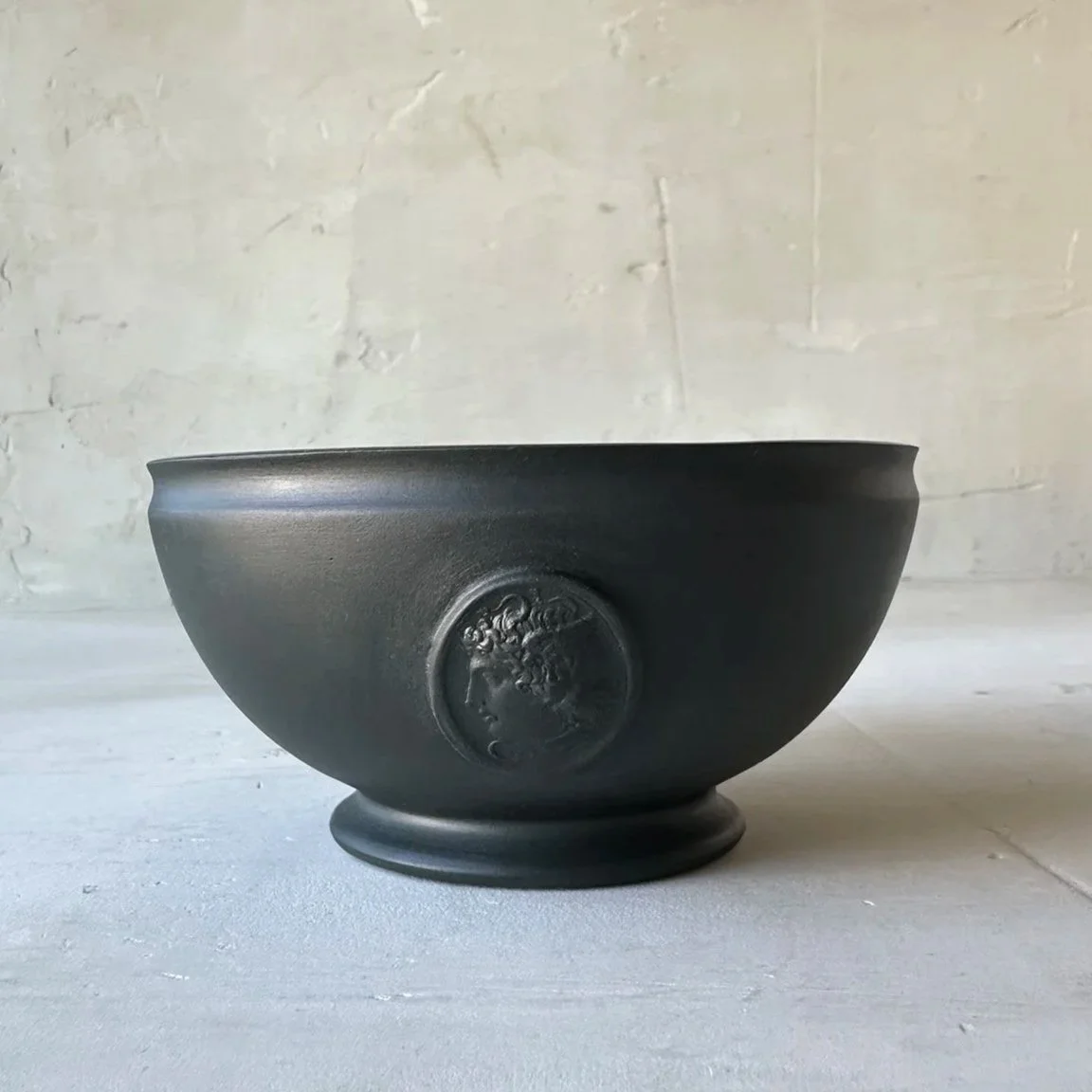 BLKMEDBOWL.jpg