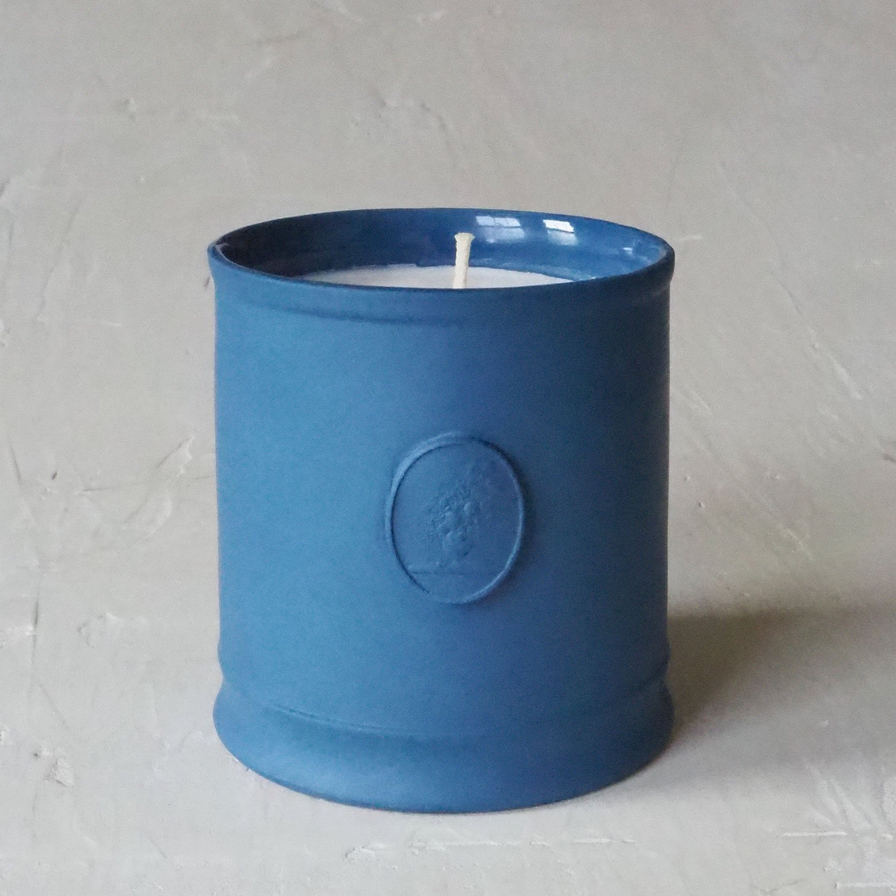 Indigo Vase Cameo Vessel Candle Scent No. 2 Black Iris, Sandalwood, Violet Blossom