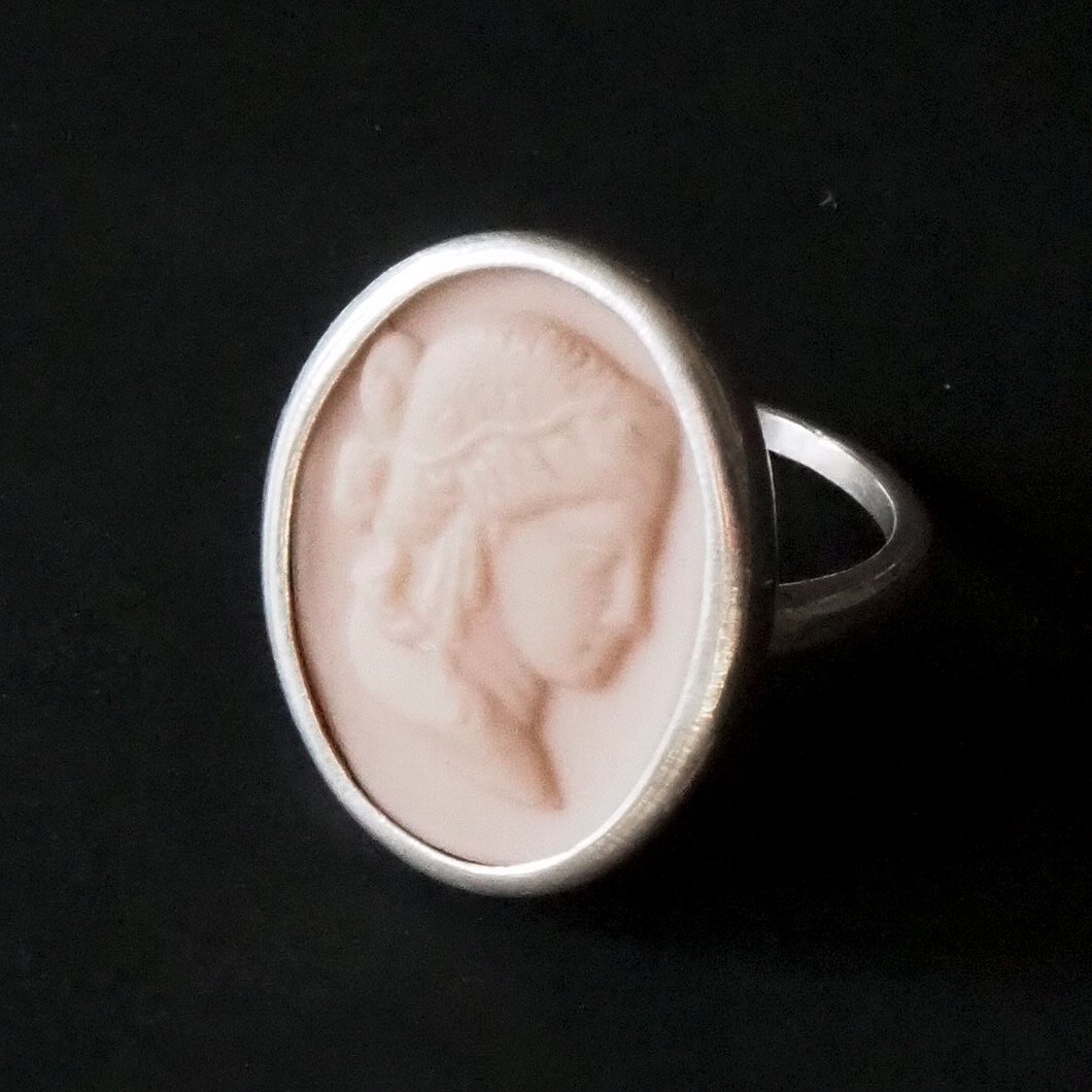 Silver Maiden Cameo Ring In Blush (size 6.5)