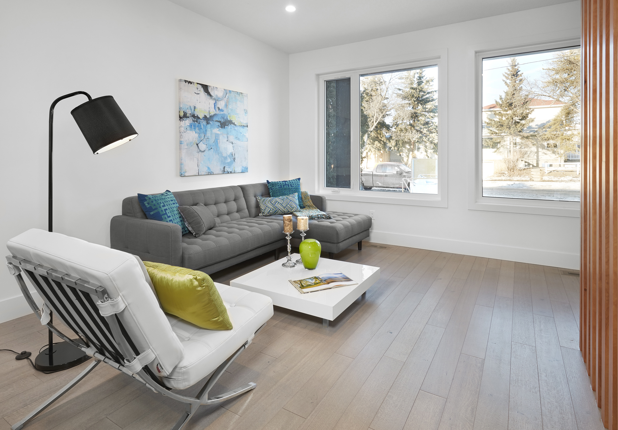 NEW LIVINGROOM.jpg