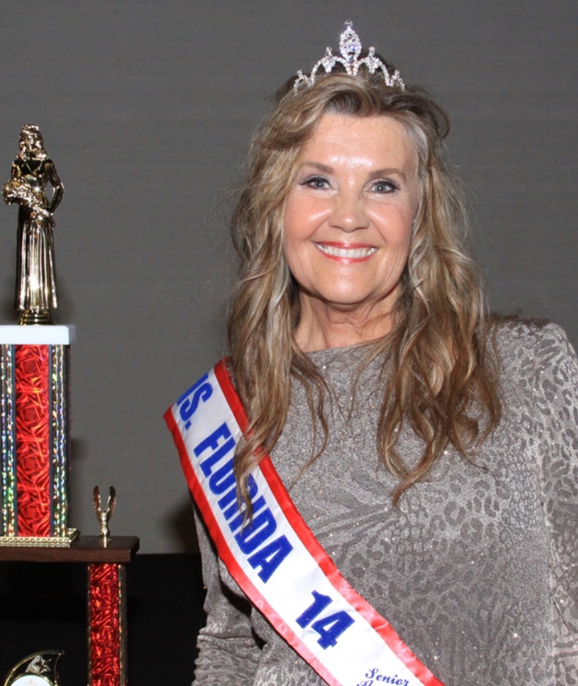 Crowned Ms Senior Florida 2014. Sang: Sentimental Journey