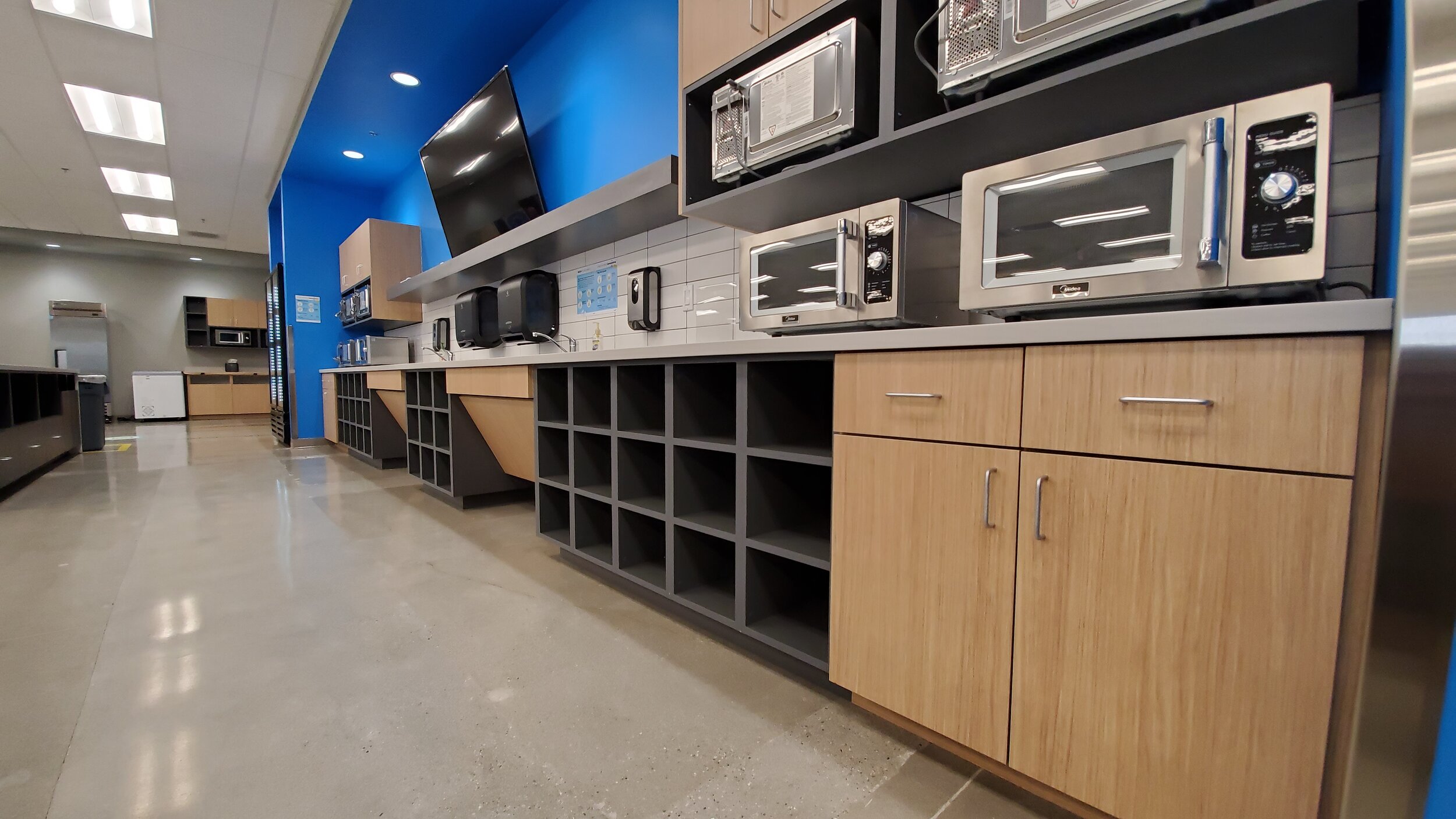 Precision_Custom_Cabinets_San_Diego_Commercial_Cabinetry_Amazon_Warehouse_Breakroom 28.jpg