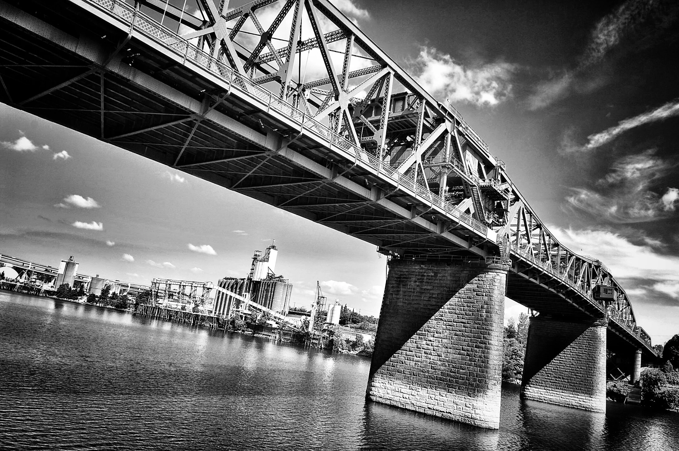 Broadway Bridge B/W