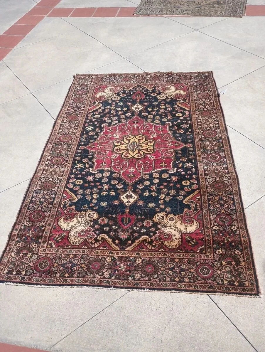 Phase III Estate Of An Icon In The World Of Antiques: Chinese &amp; Persian Rugs, Also Hundreds Of Book