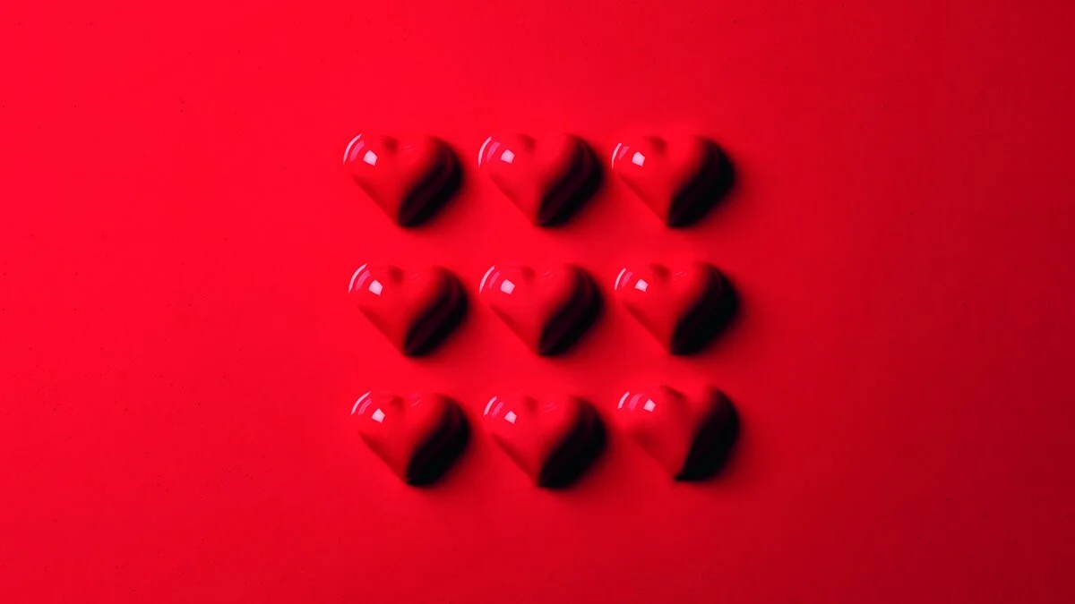 HC_VALENTINES 19_HEART CHOCS-SUBMERGED.jpg