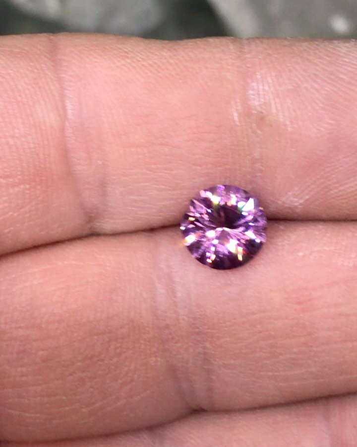 In prep mode for Denver we have some fuego coming in hot off the dop 9mm 2.75ct loupe clean pink spinel with more dispersion than it should have, the camera hardly captures any of it. My job as a light bender went smoothly on this one! This and many 