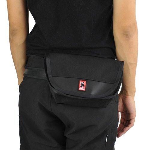 mochila-rinonera-chrome-industries-hip-pouch-D_NQ_NP_761477-MLM28192701814_092018-O.jpg