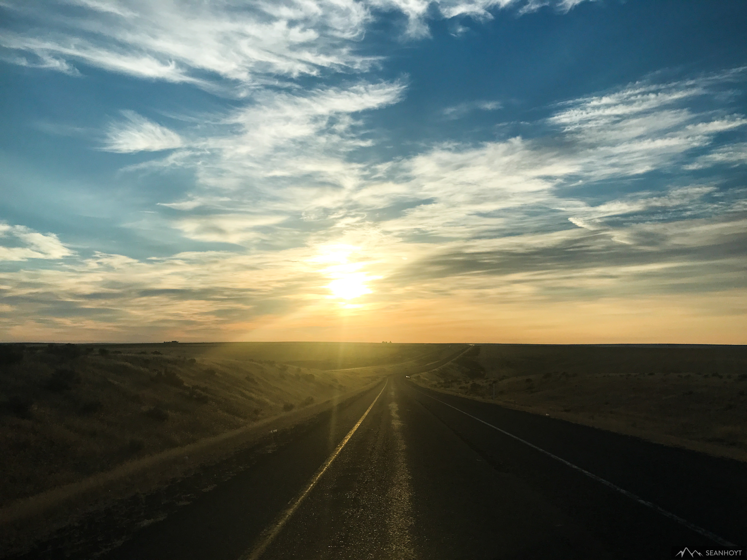 Sunrise in Eastern Washington on I-90 heading towards Idaho and Montana