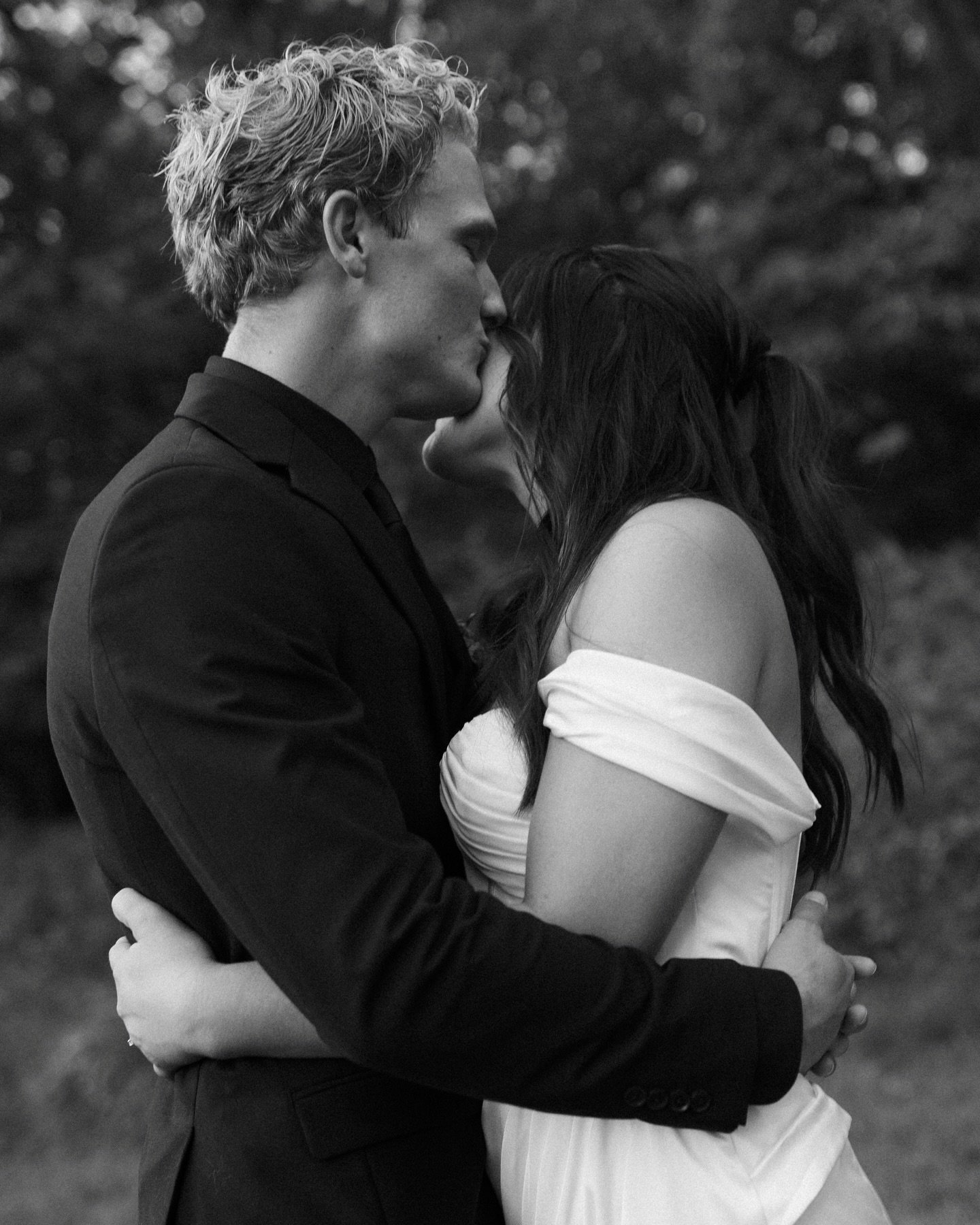 From the tender &amp; calm to the loud &amp; rowdy &mdash; I&rsquo;m there. Cheesing behind the camera, snapping away 😆 no wonder my cheeks hurt every time I drive home from work. I get to be a part of days like this!