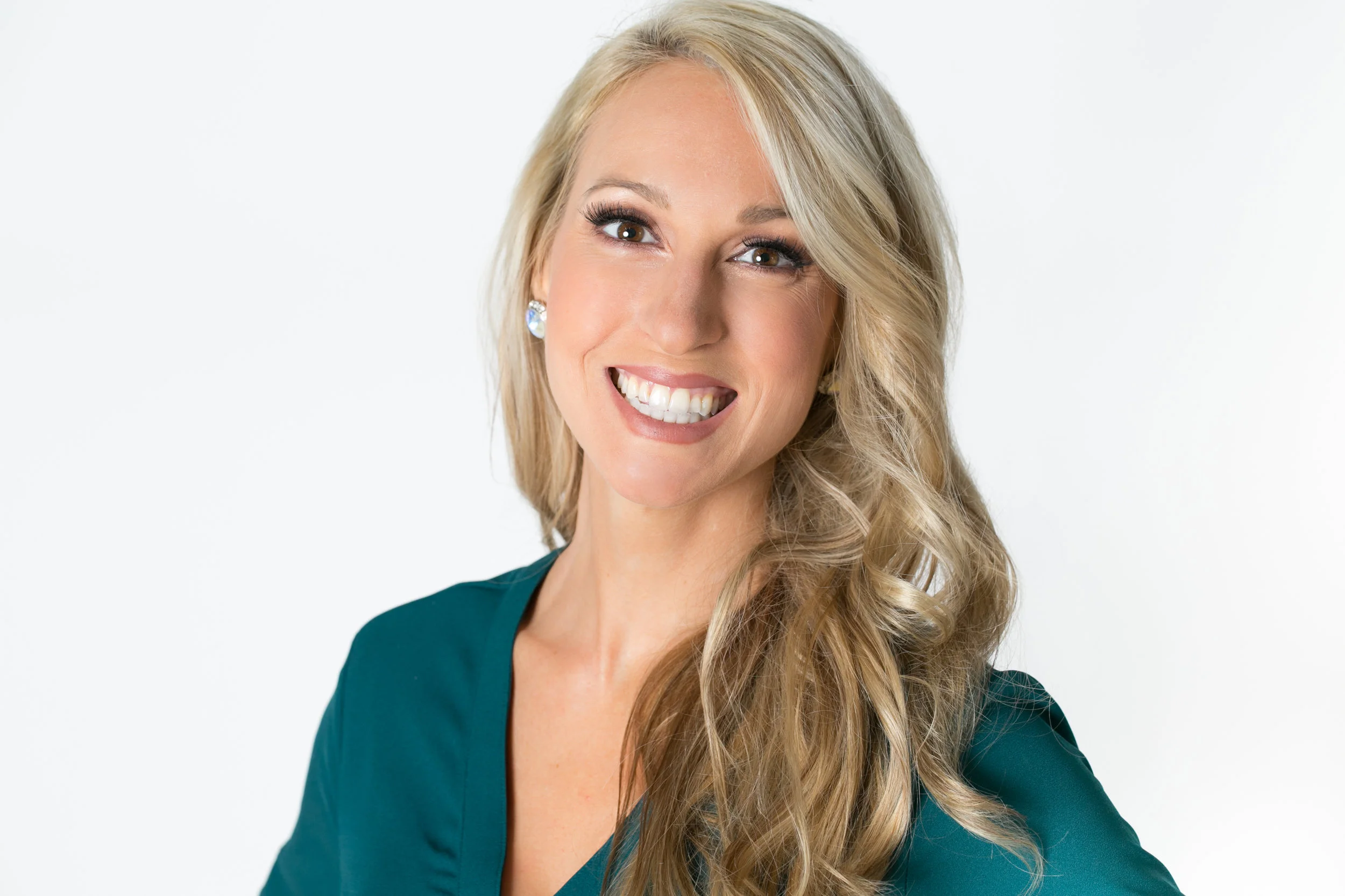 headshot(1).jpg