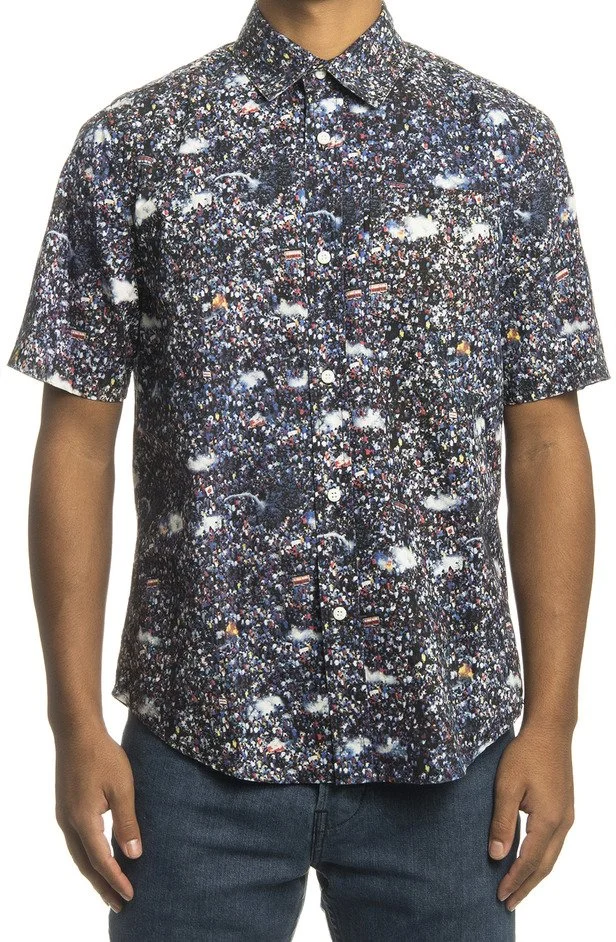 CROWD_BUTTONUP.jpg